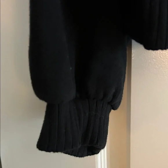 Aerie Black Sweatshirt - Picture 4 of 7